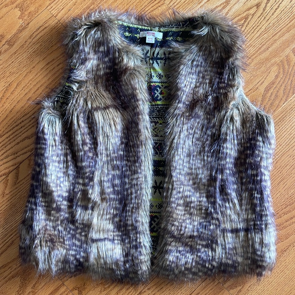 Mossimo Supply Co Faux Fur Vest XL